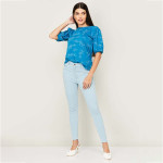 Women Solid Skinny Fit White Jeans